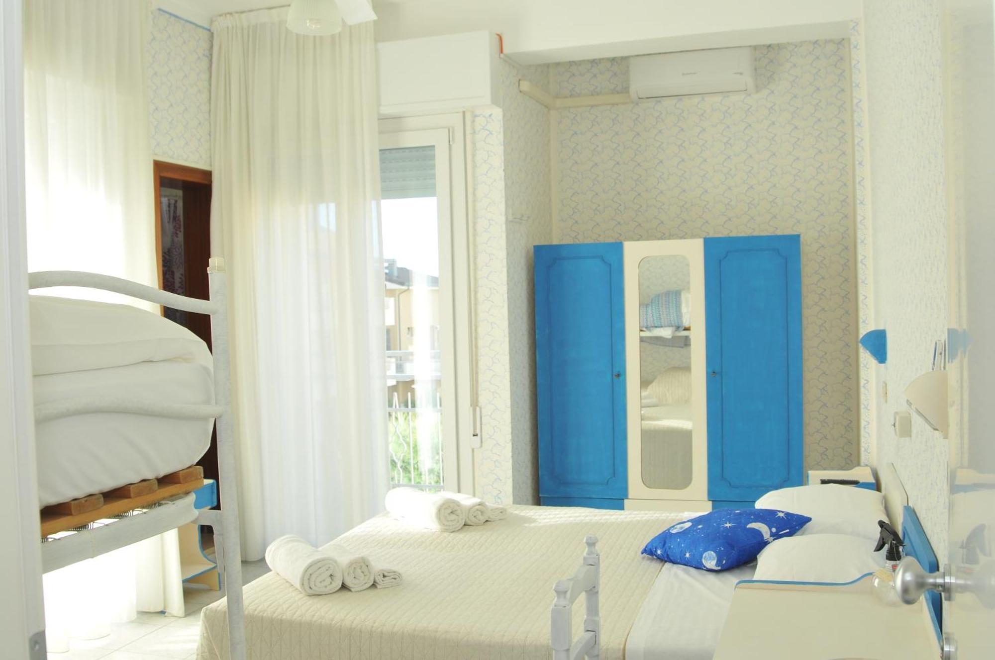 Pensione Elena Misano Adriatico Ngoại thất bức ảnh