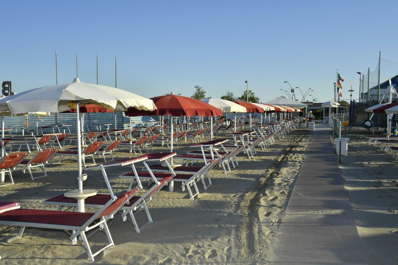 Pensione Elena Misano Adriatico Ngoại thất bức ảnh