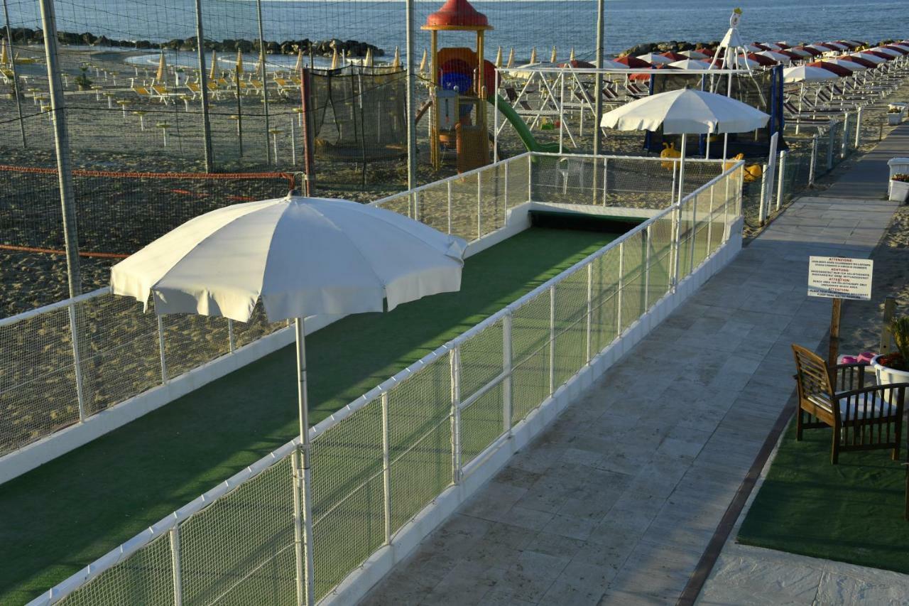 Pensione Elena Misano Adriatico Ngoại thất bức ảnh